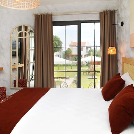 Huzurla Otel 伊兹密尔 外观 照片