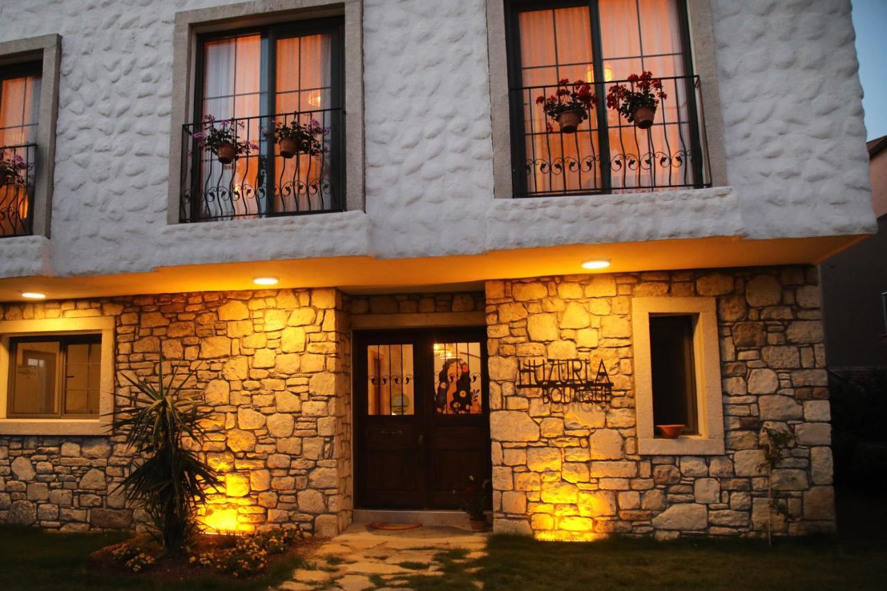 Huzurla Otel 伊兹密尔 外观 照片